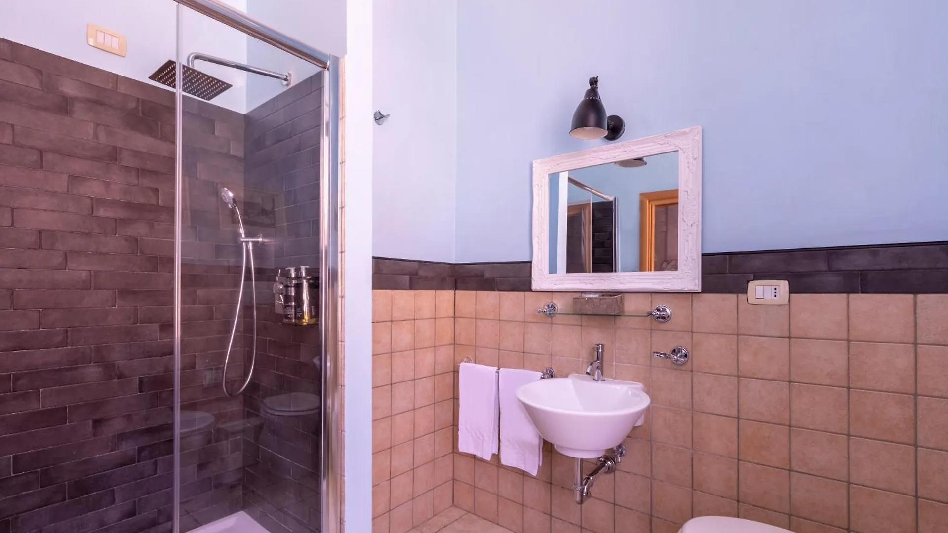 Suites Trastevere Rome Bed & Breakfast